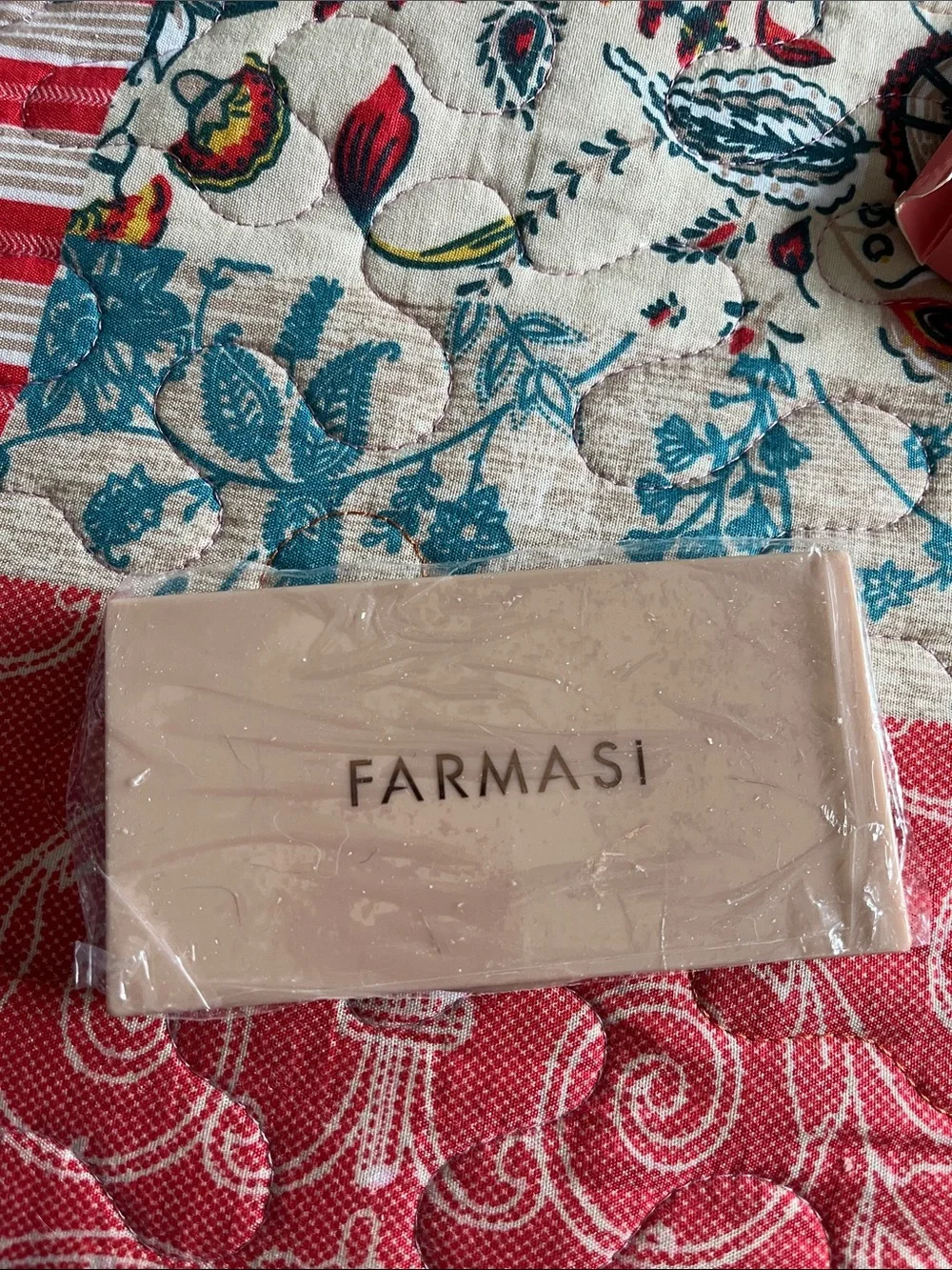 Farmasi Face Palette 3-in-1 in Rose Gold Holographic